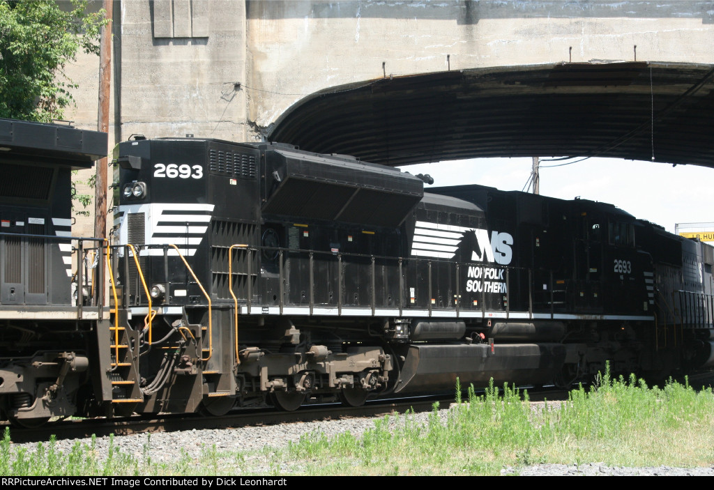 NS 2693